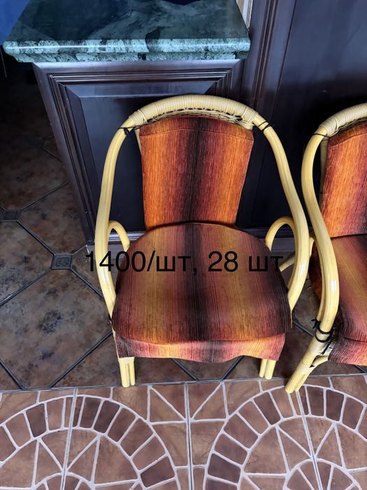 Продам діван, ресторан, кафе