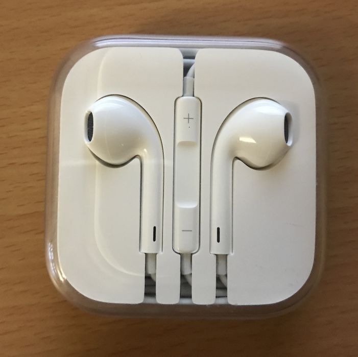 Продам Проводные Наушники Apple iPhone EarPods with Mic Lightning
