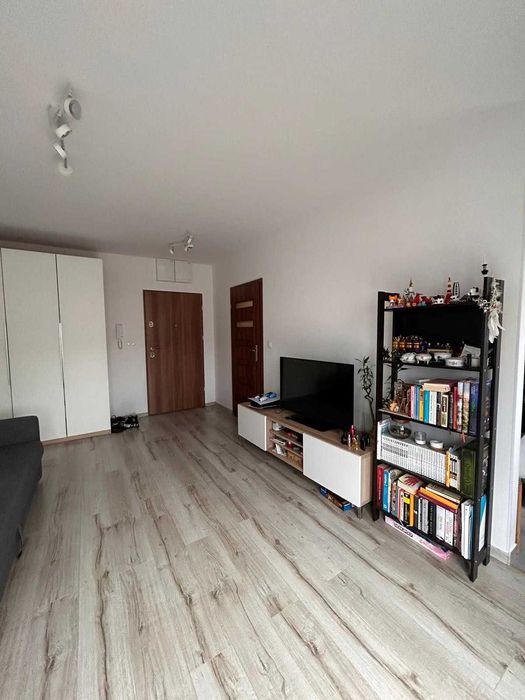 Do wynajęcia kawalerka z balkonem  przy ul. Tęczowej 82D