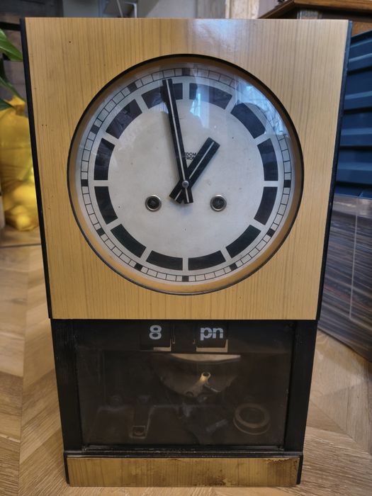 Zegar ścienny Metron z 1976