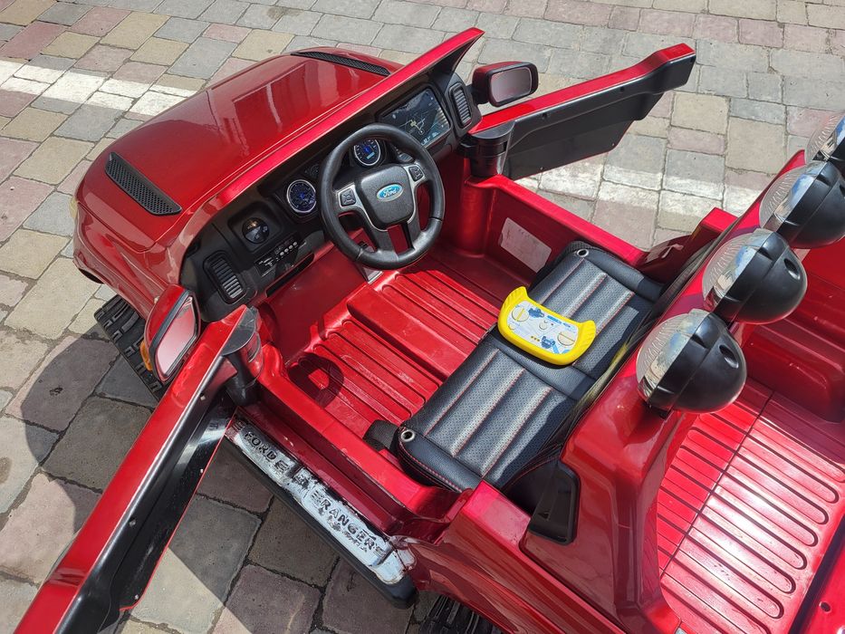 Дитячий електромобіль 2-місний Ford Ranger, машинка