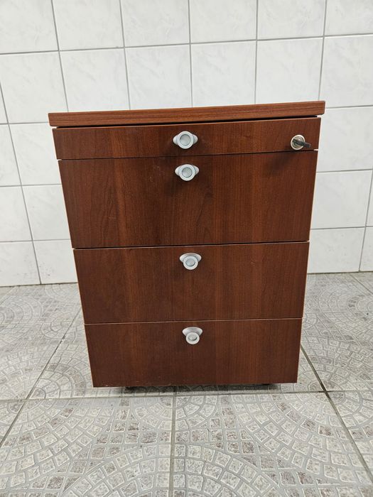 Biurko plus szafka z szufladami