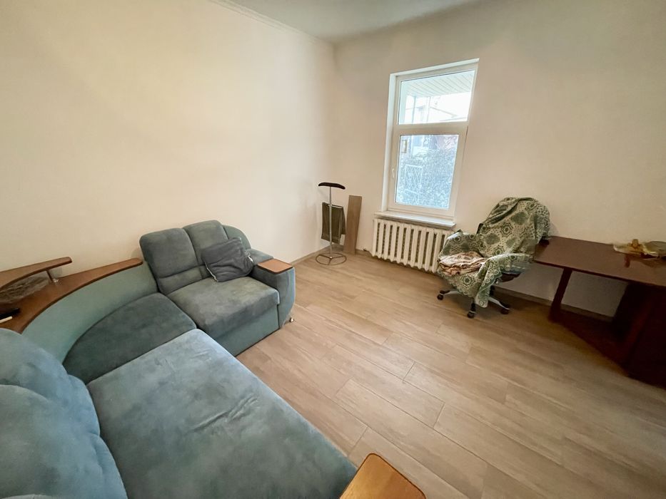 Продам двоповерховий будинок в Центрі!