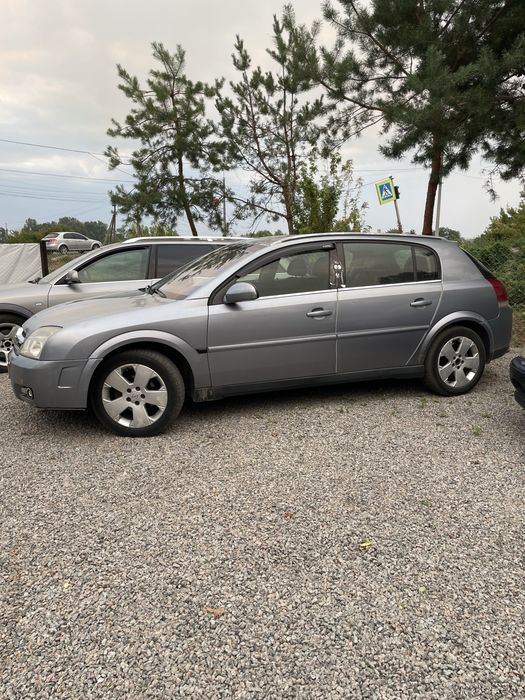 В продажі на Lotus Auto Hub (Opel Signum)
