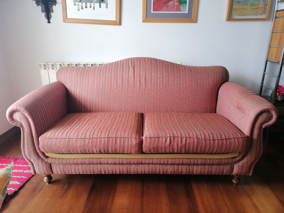 Coutch sofá em bom estado