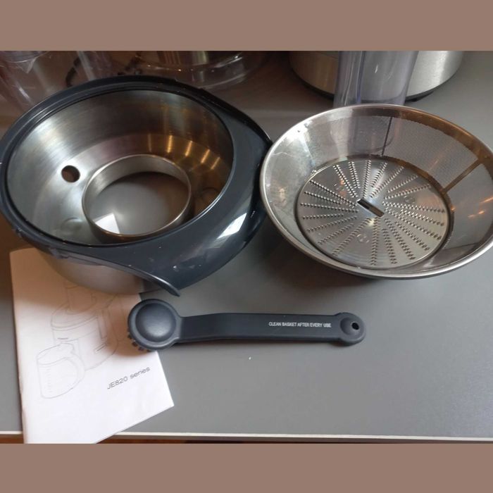 Соковижималка Kenwood Кенвуд  JE 820 – б/в, відмінний стан