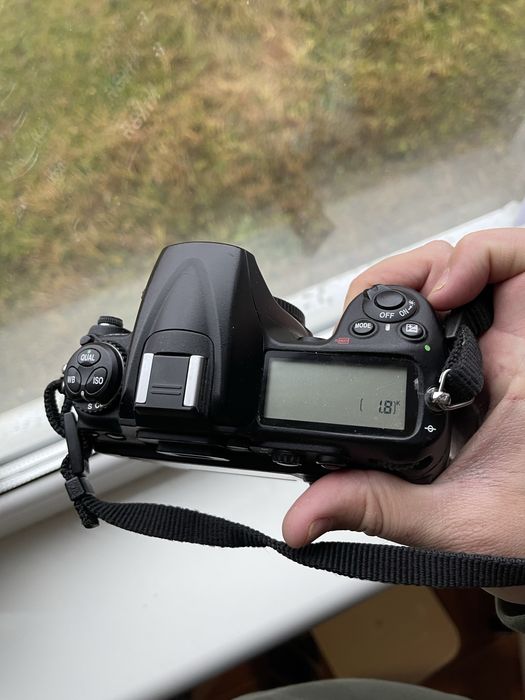 Nikon D300 в гарному стані