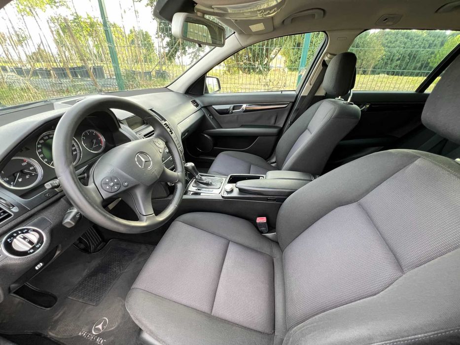 Mercedes-Benz C220 CDI Automática
