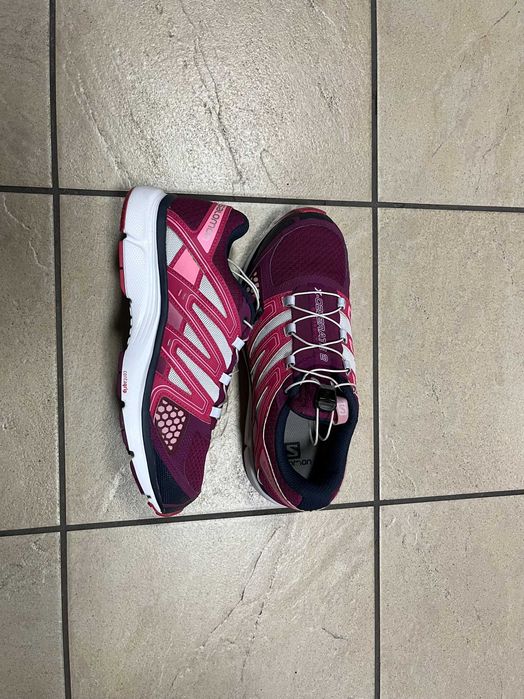 Кросівки Salomon 40,5 р оригінал