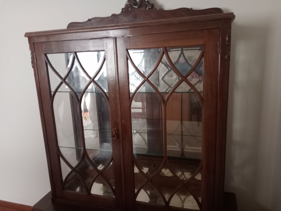 Cristaleira vintage para restauro