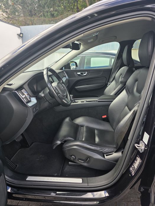 Volvo XC60 D4 AWD Geartronic Moment