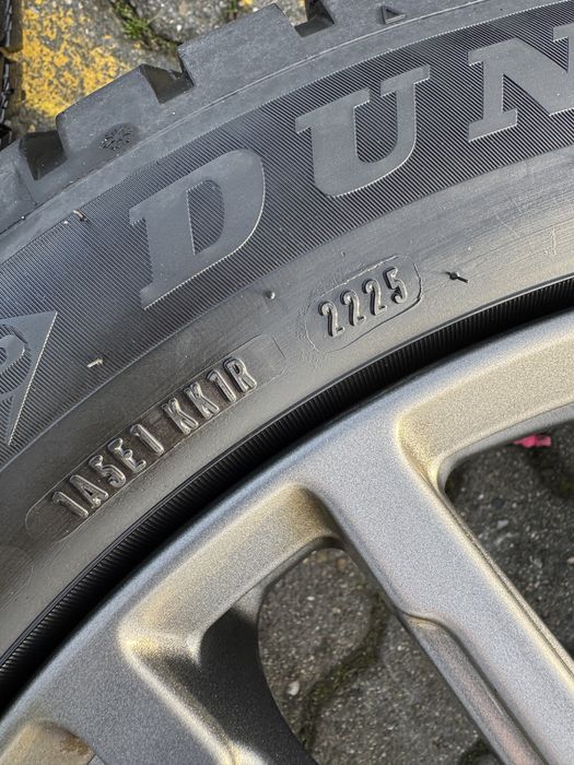 Шини зимові як нові 2025 р Dunlop 205 55 R17 Golf R GTI 7 8 Octavia