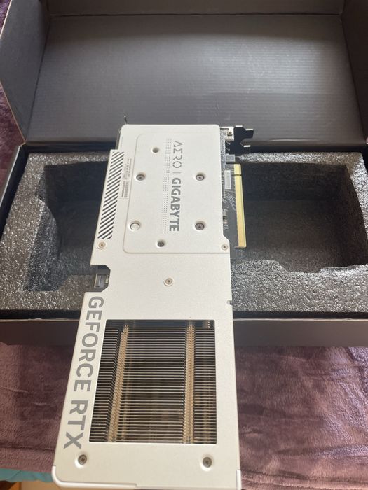 RTX 4060 White Semi Nova