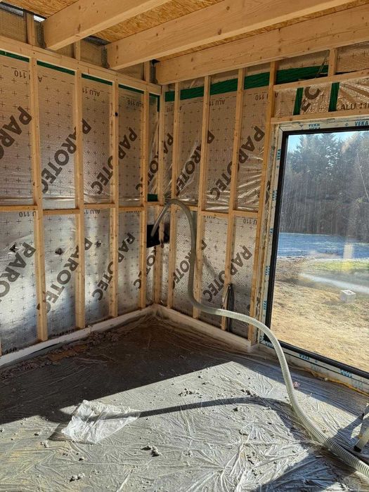 Ocieplanie poddasza wełną celulozą,Izolacje wdmuchiwane celuloza strop