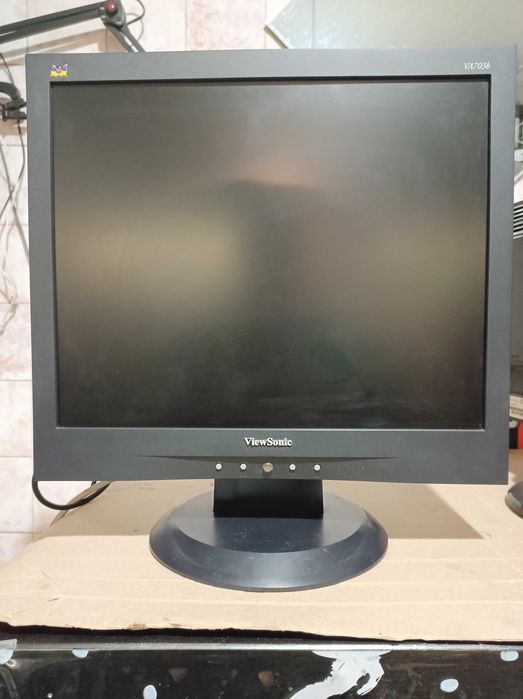 17" и 19" TFT мониторы ViewSonic VA703B, Philips 190s8 (DVI) исправные