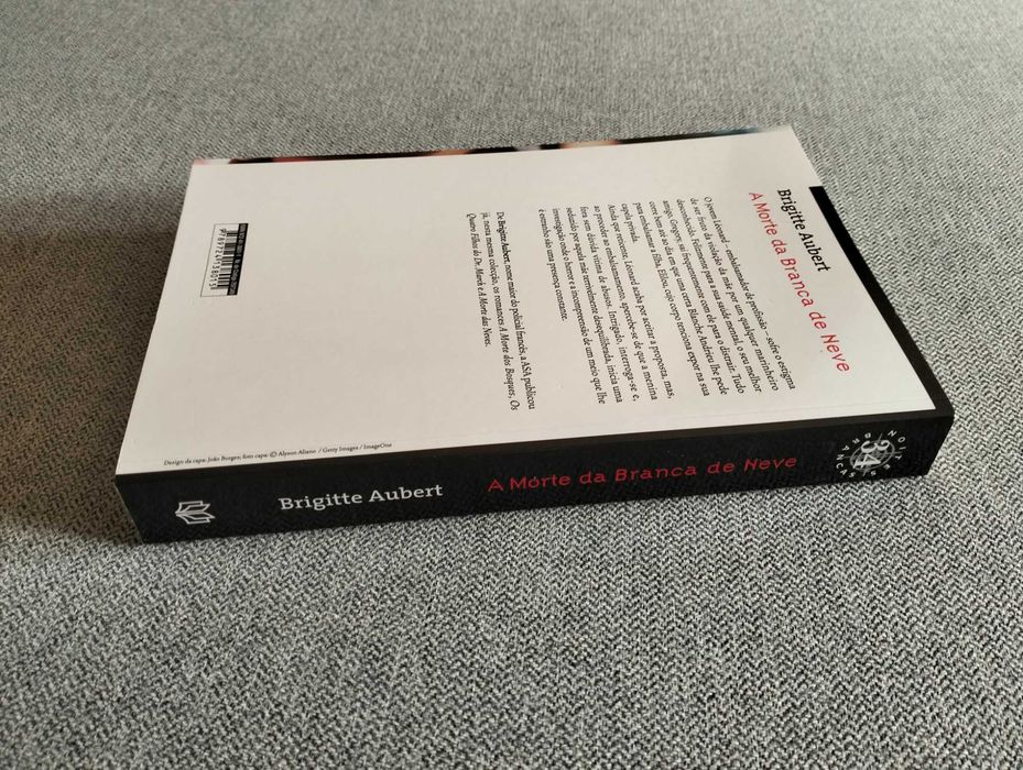 Livro "A morte da Branca de Neve" de Brigitte Aubert