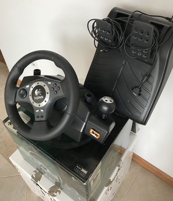 Volante e pedais Logitech Driving Force PRO (PS3 Playstation)