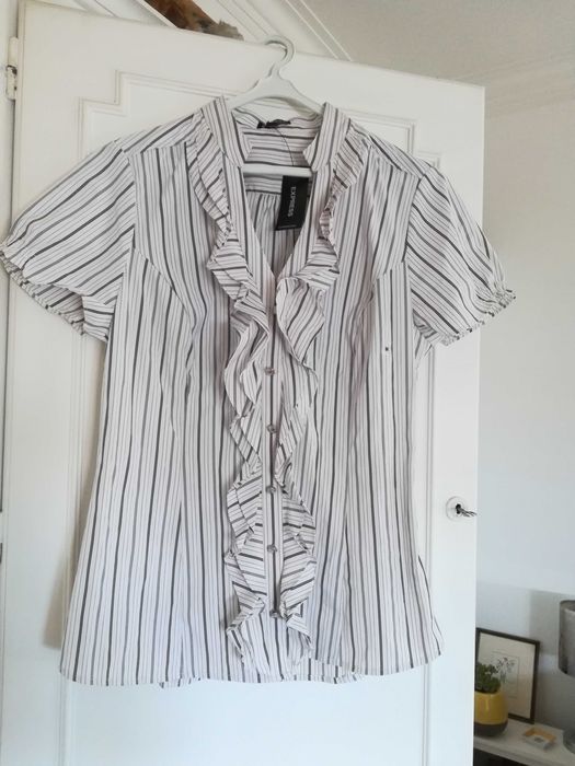 Blusa camiseiro nova manga curta com folho