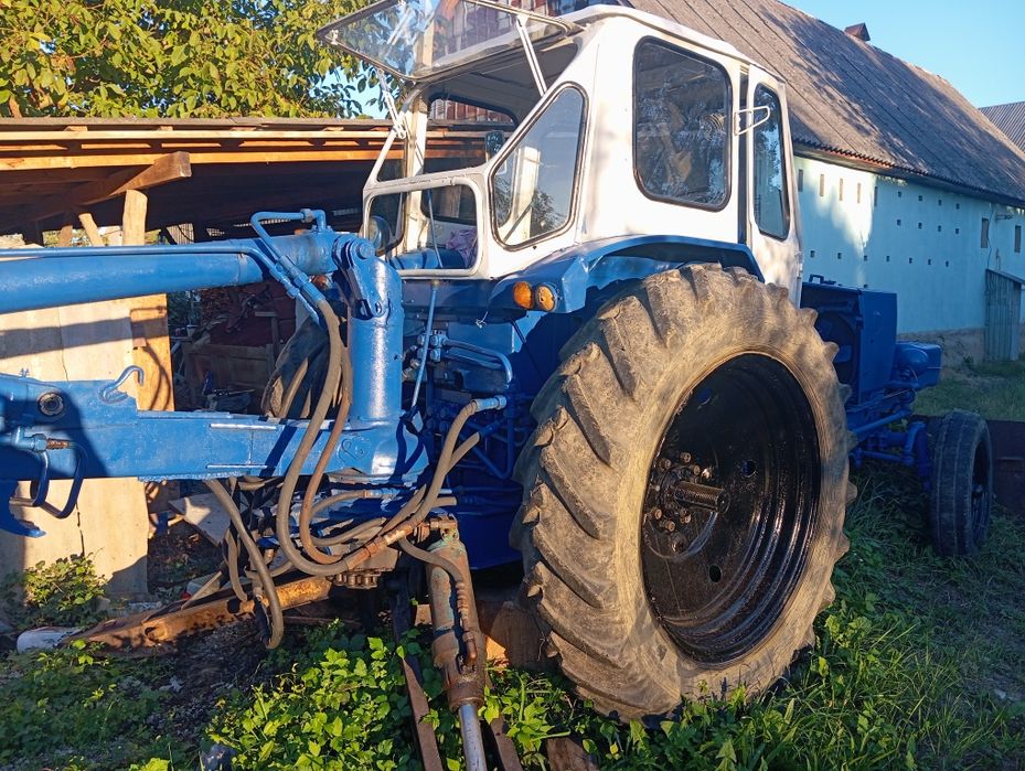 Продам Екскаватора ЮМЗ
