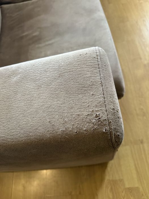 Sofa 3 lugares camel/bege escuro