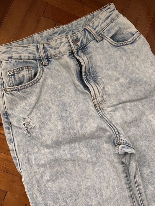Джинси Bershka прямого фасону