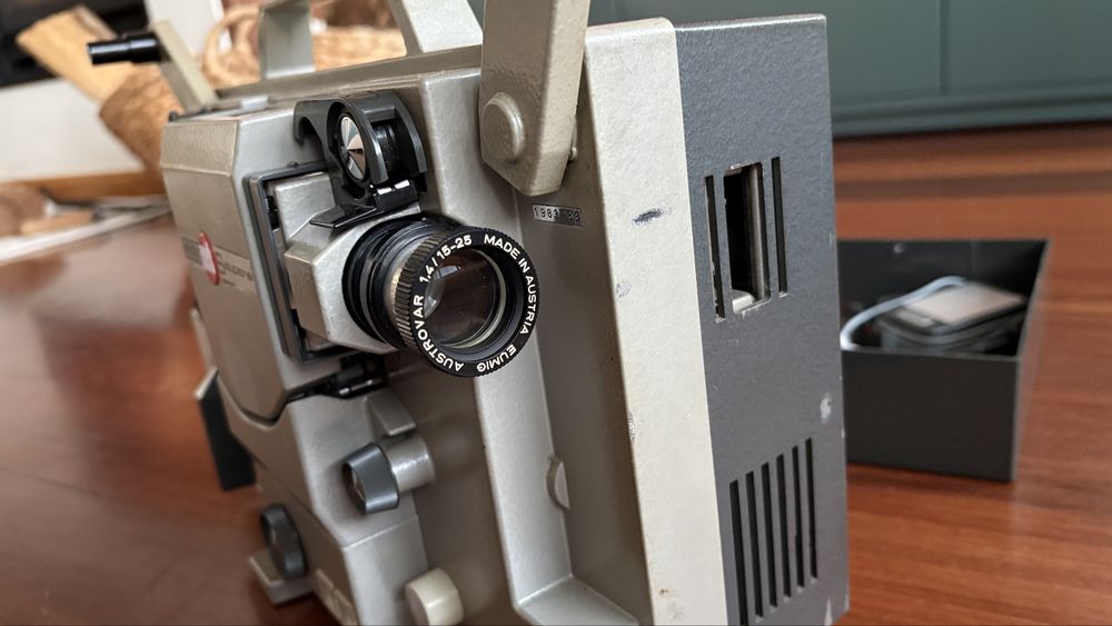Maquina de Projetar, filmar e visualizar Super 8