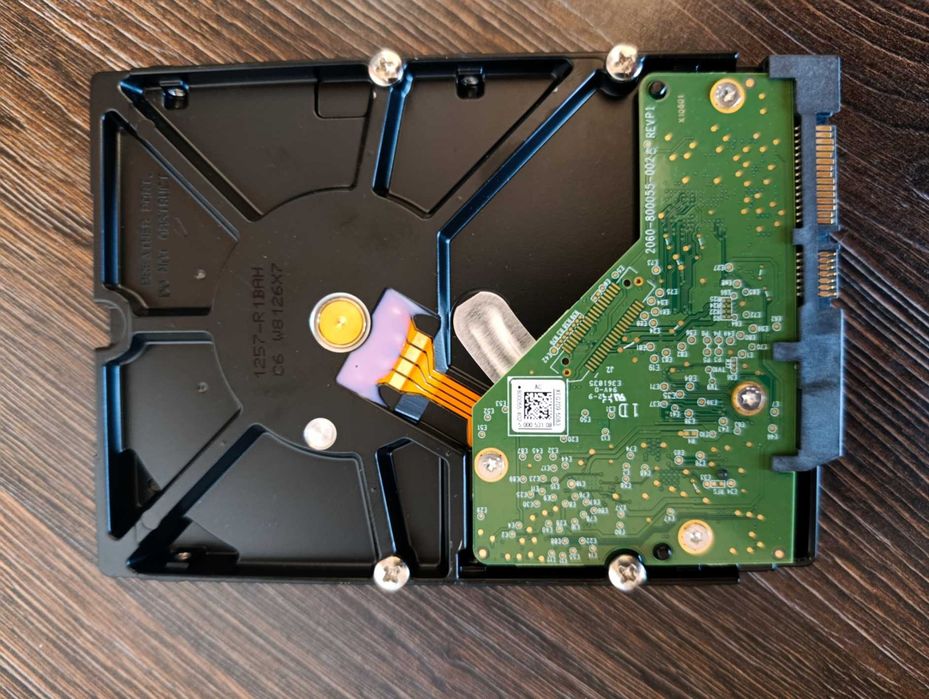 Жорсткий диск 4TB Western Digital Purple (WD40PURZ)
