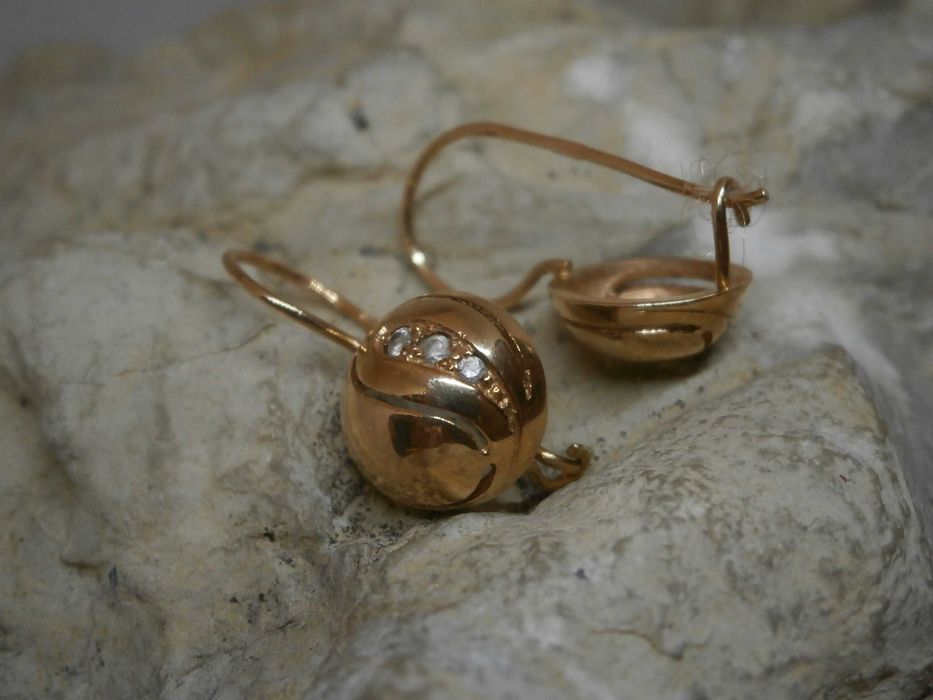Złote Kolczyki 14 K-4,11 GR