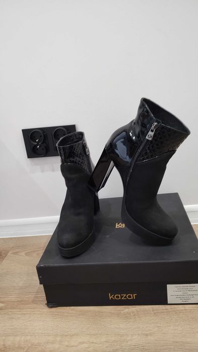 Buty damskie skórzane czarne botki kozaki trzewiki 39 Kazar