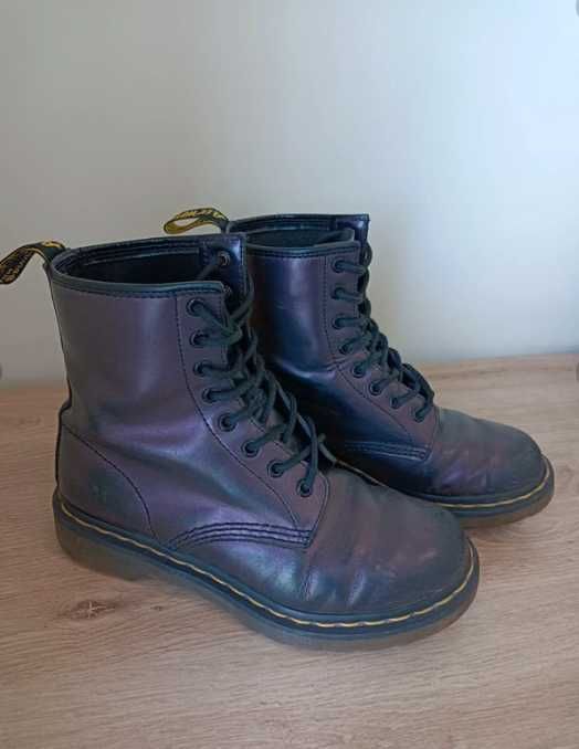 Dr. Martens Dark Roxo Purple Metallic Chrome de 8 ilhós, tamanho 38 EU / UK 5