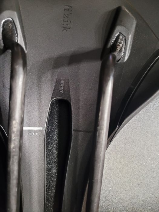 Siodełko rowerowe  Fizik Vento Antares R1  140mm