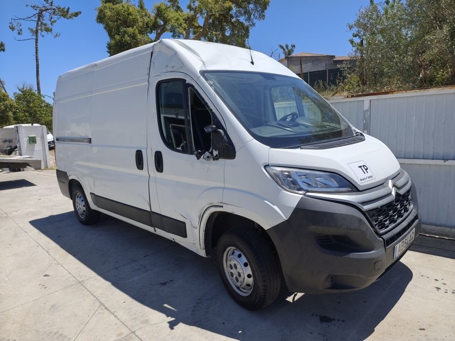 Citroen Jumper de 2020 sinistrada sem mecânica