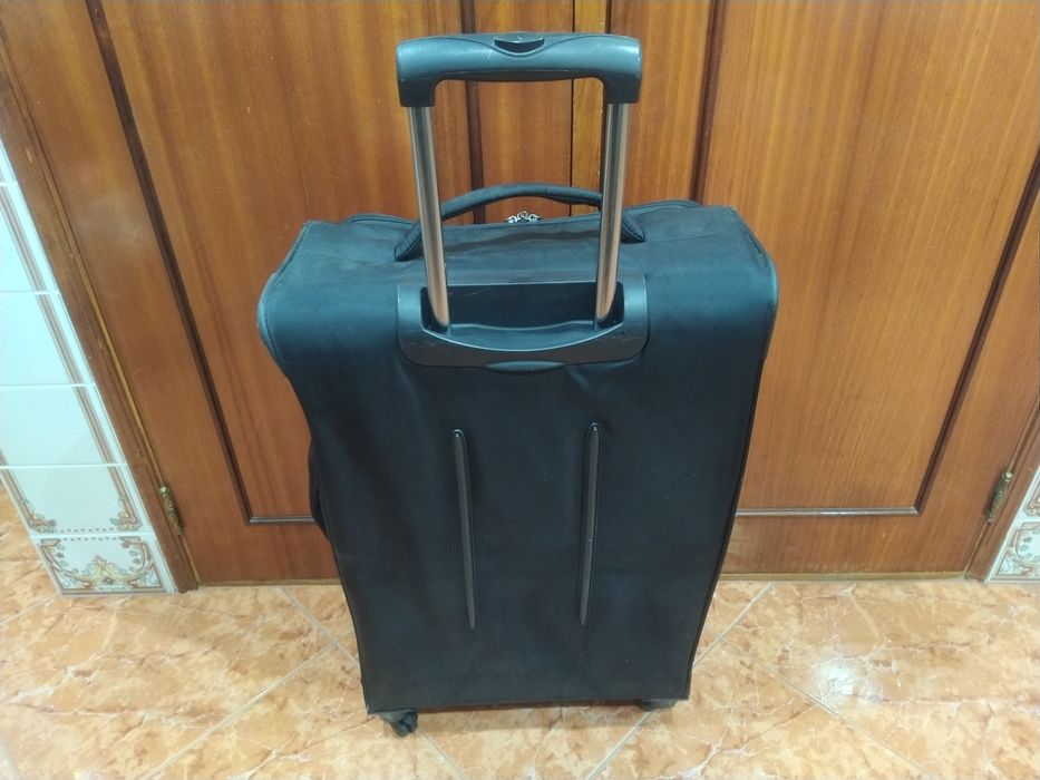Mala malas de porão até 23 kg viagem casa quarto apartamento vivenda.