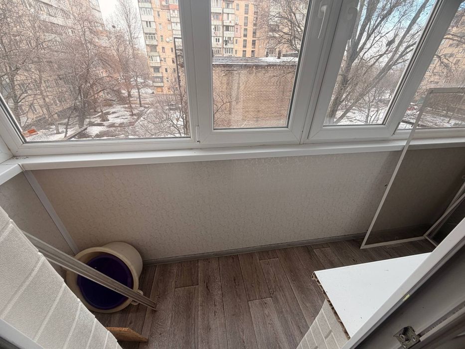 Продається квартира "Малосімейка" на 17 кварталі.