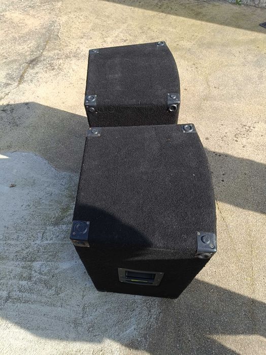 Colunas equipadas com altifalante eighteen made in italy
