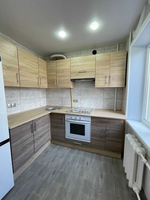 Кухня Готові кухні Тумбочки на кухню Кухня модульна Стіл на кухню Табуретки на кухню В НАЯВНОСТІ
