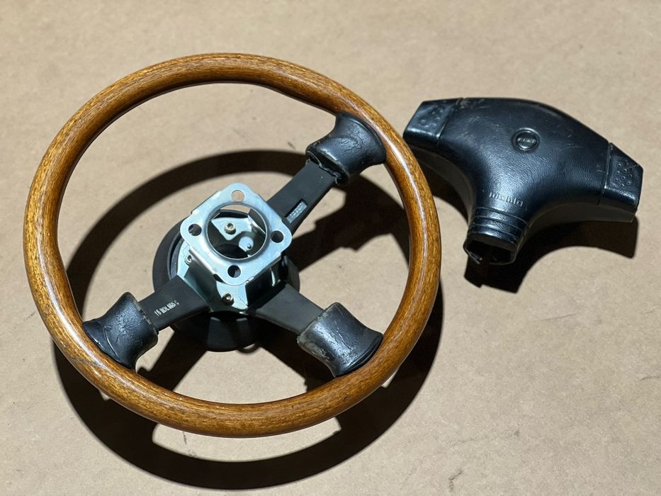Volante MOMO em Madeira Fiat Punto MK1