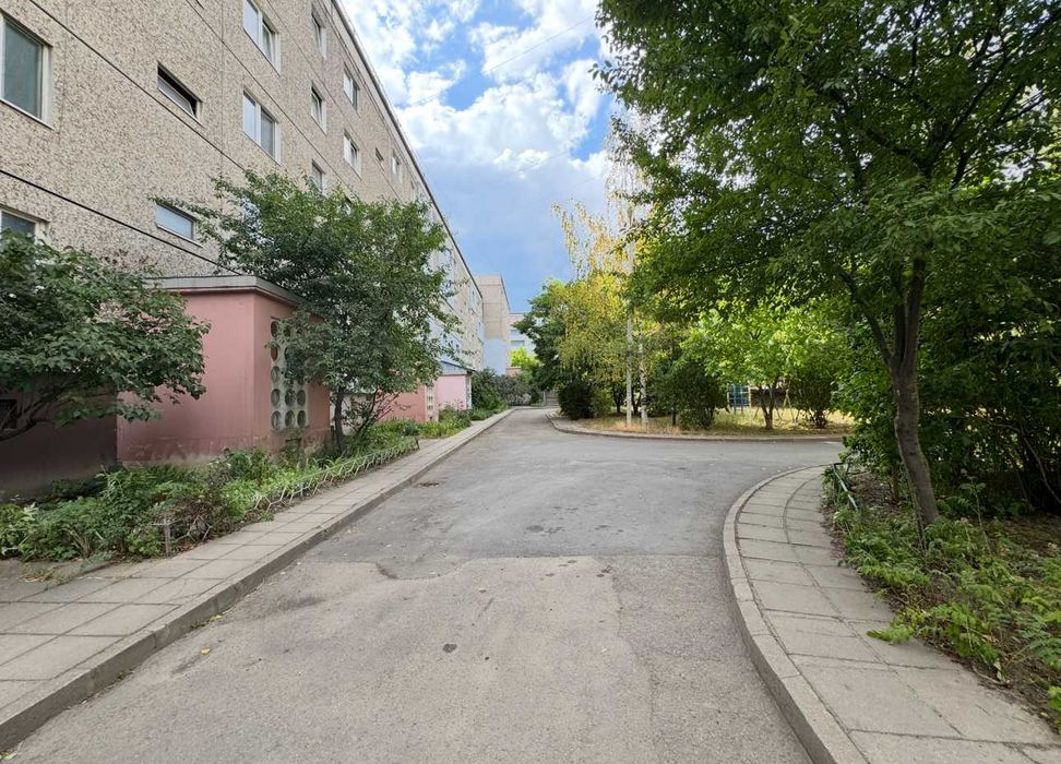 Підселення для ХЛОПЦЯ Пасічна (Делікатес) окрема кімната в 3-к