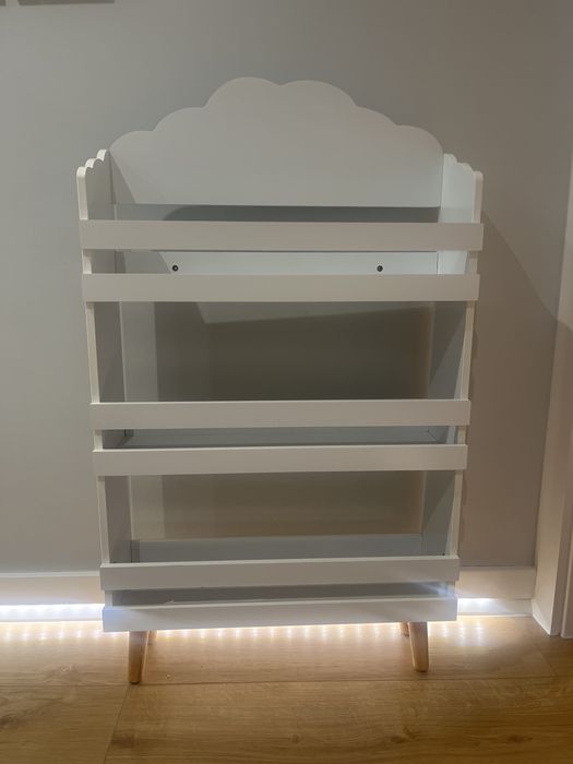 Biblioteczka dziecięca