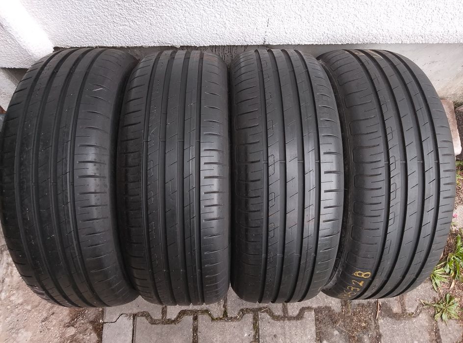 Demo komplet opon Goodyear Efficent Grup Performance 215/55 r17  2023r