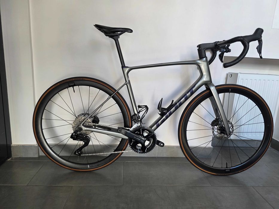 Giant Defy Advanced 1 2024 - rozmiar M/L, koła karbon SLR1, super stan