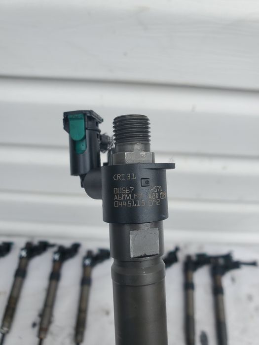 Peugeot 4007 2.2HDI 2006-2014 Форсунка Citroen C-Crosser