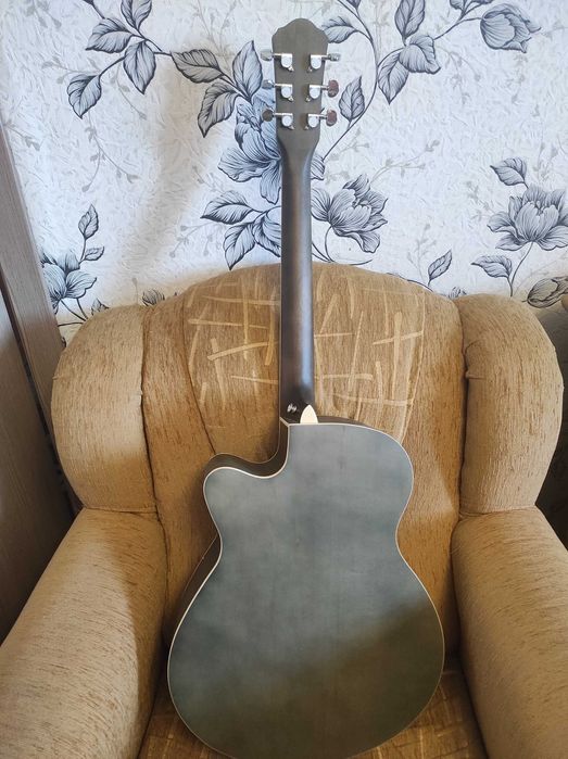 Гітара Caravan Music