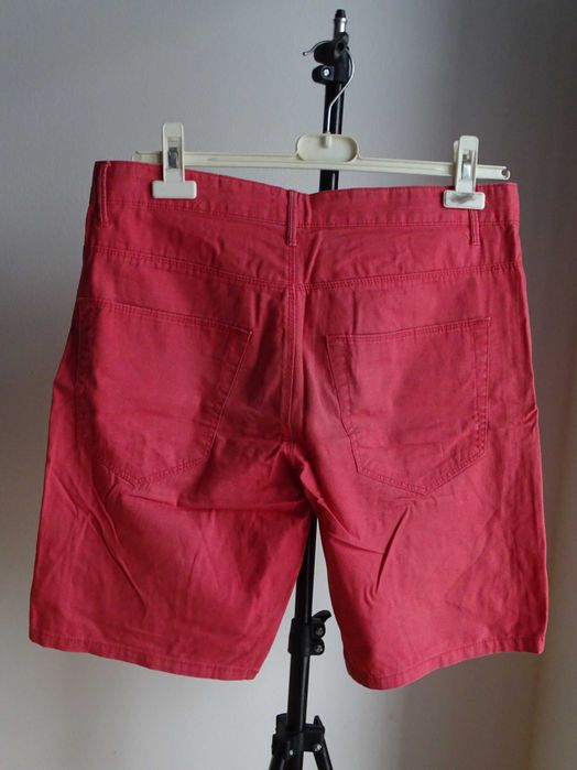 Calções vermelhos Benetton