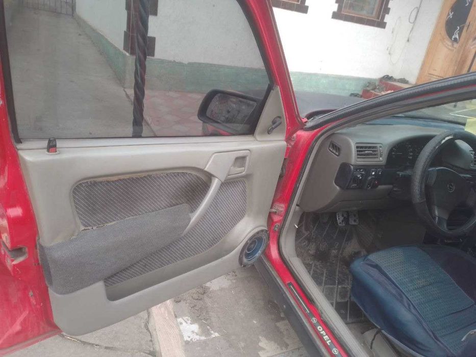 Продаж авто Опель Вектра А