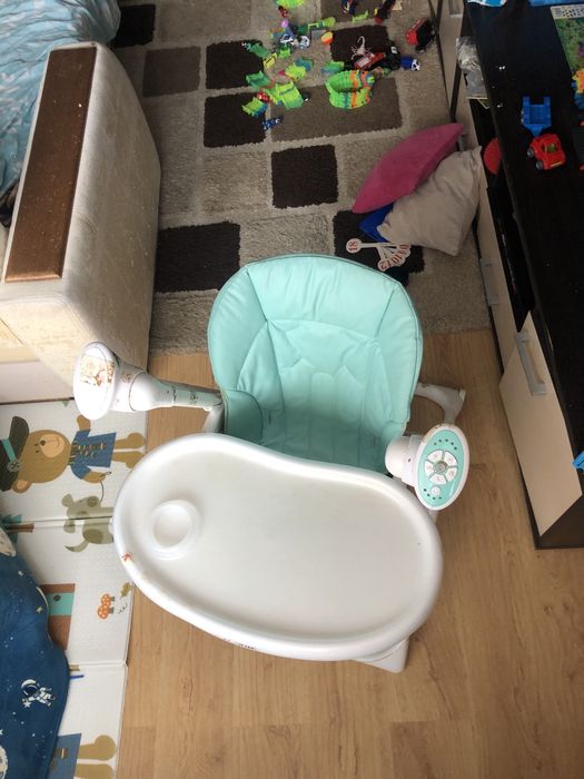 Стілець для годування Triumph Carrello 3 в одному.