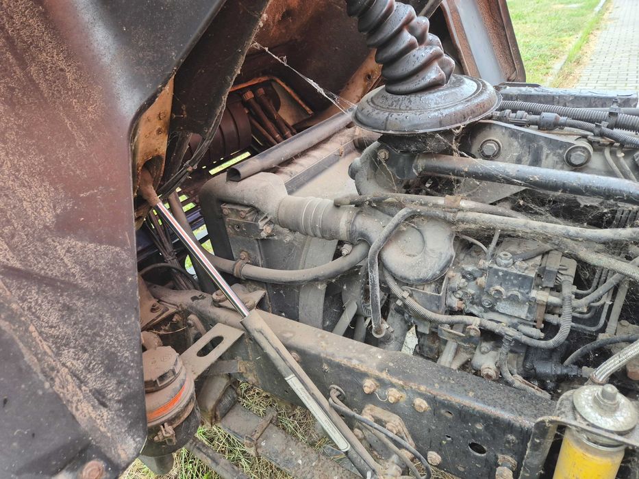 Sprzedam główne podzespoły pojazdu MAN L2000, silnik, skrzynia biegów, kabina, kontener