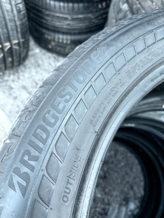 235 50 20 Bridgestone Alenza 001 RSC 2024 90%