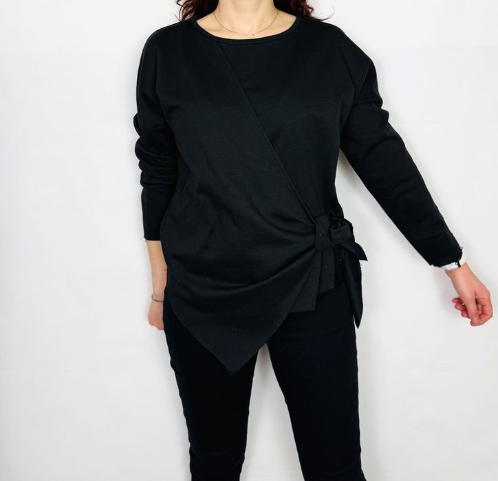 Czarna bluzka z wiązaniem S/M 36/38