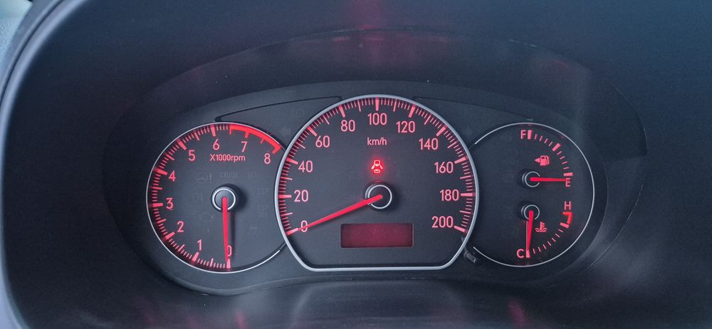 Продам автомобіль Suzuk хтоi SX-4,власник